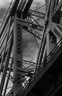 59th street bridge detail