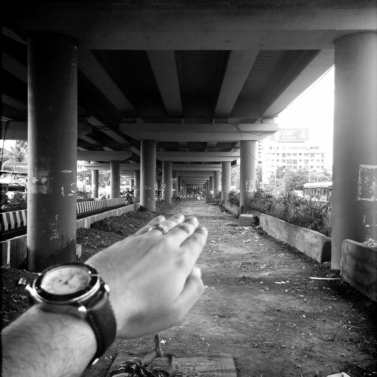 built structure, architecture, architectural column, indoors, metal, day, sunlight, column, abandoned, building exterior, incidental people, diminishing perspective, ceiling, empty, the way forward, chair, metallic