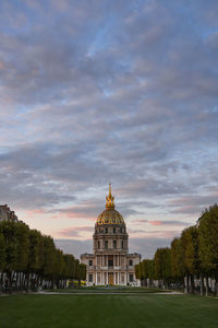 Les invalides at sunset