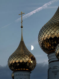 Dome of cathedral against sky at dusk