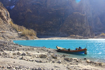 Scenic view of sea and mountains