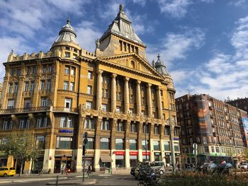 Buildings in city