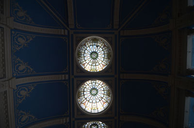 Low angle view of ceiling