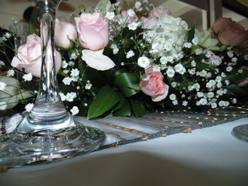 Close-up of flowers in vase on table