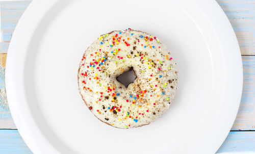 Directly above shot of cake in plate
