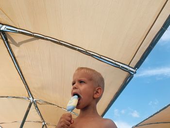 A child eats ice cream