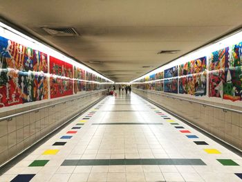 Illuminated tunnel