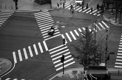 High angle of cross road junction 