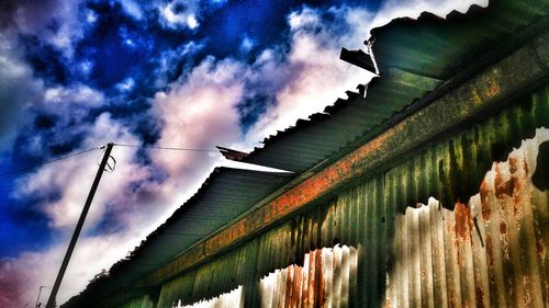 Low angle view of cloudy sky