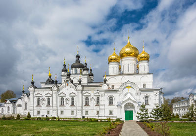 View of cathedral against sky