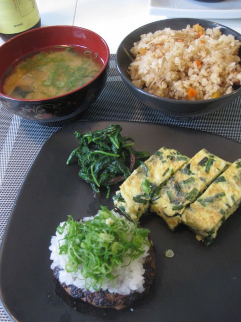 CLOSE-UP OF SERVED FOOD