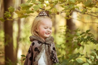 Portrait of cute girl smiling