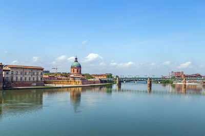 Cityscape with garonna river in toulouse, france