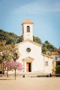 Exterior of building against sky. scenic view of the church of porquerolles. scenic view of church. 