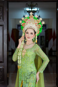 Potret traditional bride. indonesian bride.