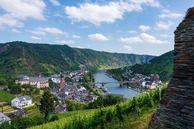 View of reichsburg castle on cochem