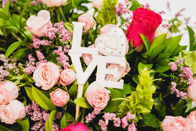 Close-up of pink rose bouquet