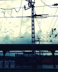 Electricity pylon with waterfront