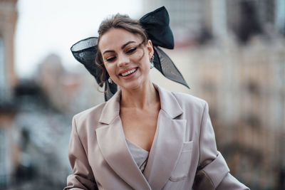 Portrait of a smiling young woman