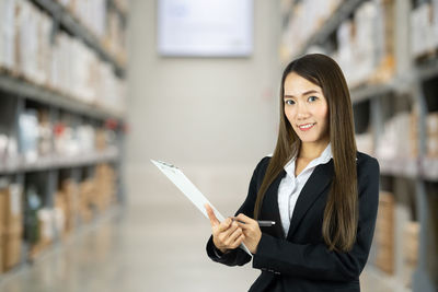 Portrait of a smiling young woman