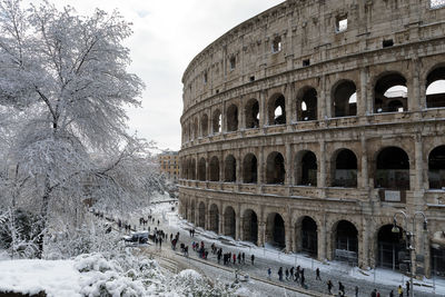 An exceptional weather event causes a cold and cold air across europe, including italy..