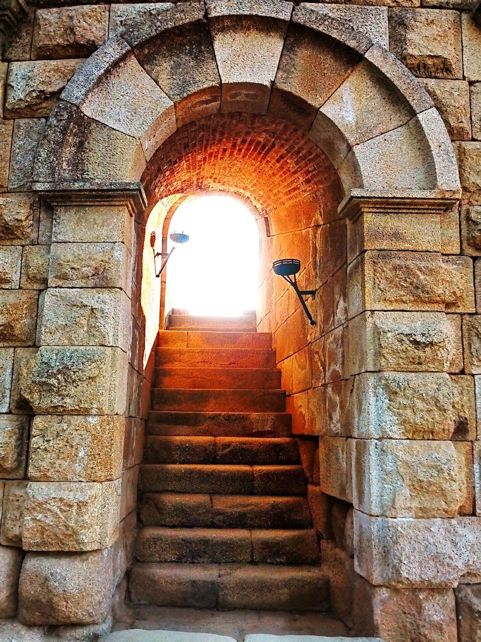 steps, steps and staircases, architecture, staircase, arch, built structure, the way forward, brick wall, indoors, building exterior, stairs, archway, day, no people