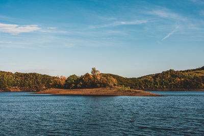 Rur reservoir, panoramic view of the rur lake in autumn