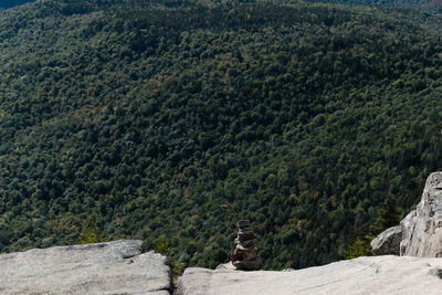 Stone mounds en route mount chocorua