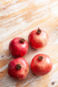 Close-up of apples on table