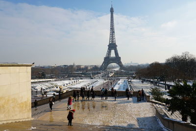 Large angle view of the eiffel tower and surrounding area in winter