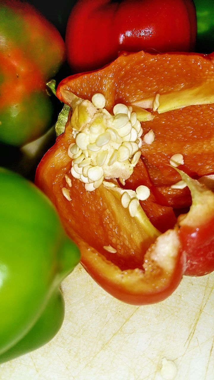 HIGH ANGLE VIEW OF FRUITS AND VEGETABLES IN PLATE