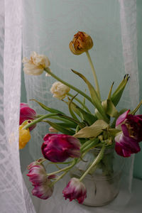 Close-up of rose bouquet in vase