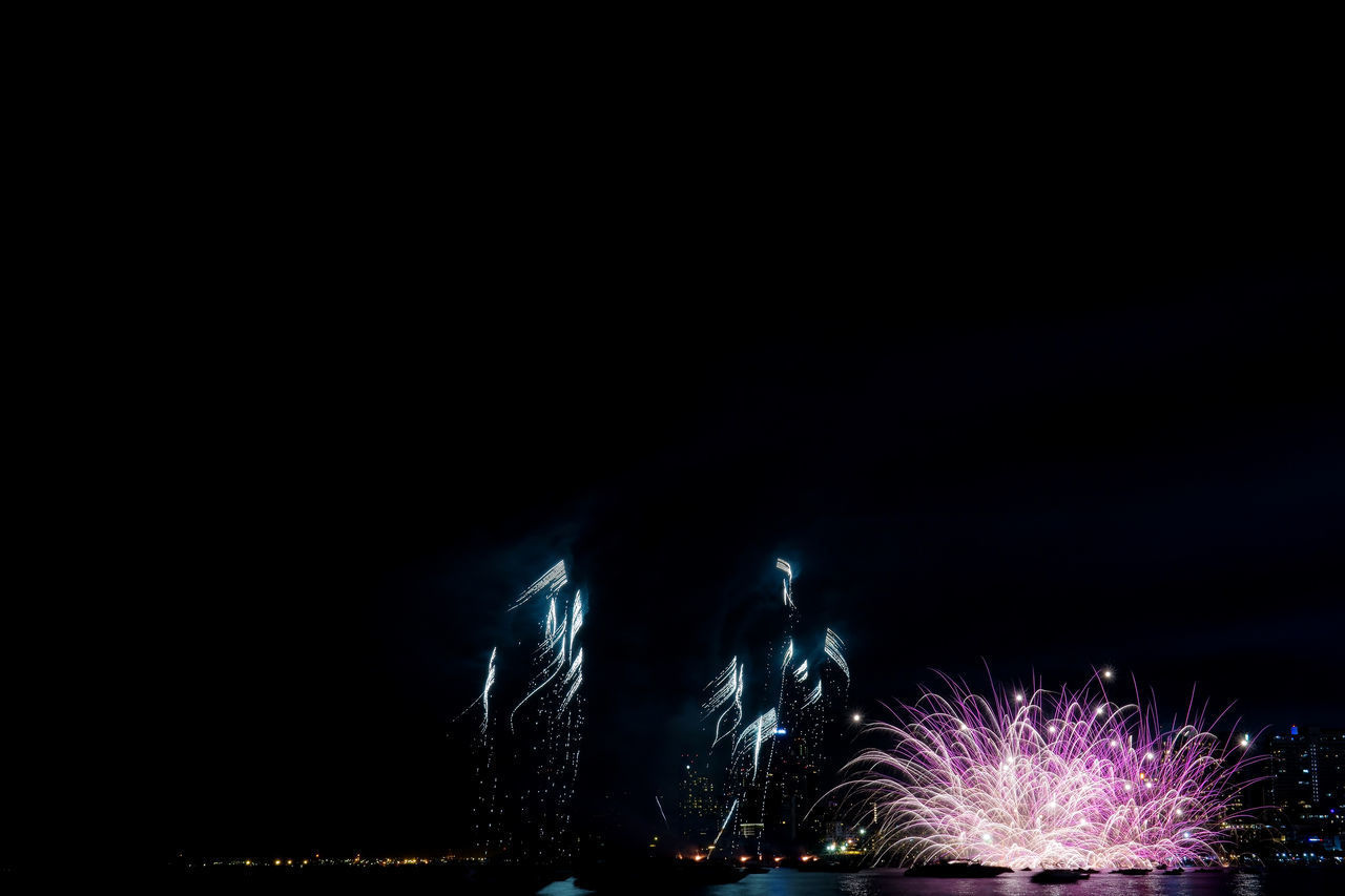 FIREWORKS IN SKY AT NIGHT