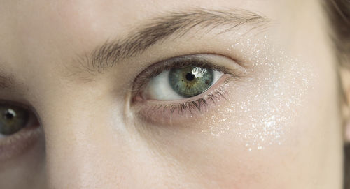 Close-up portrait of woman eye