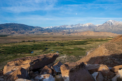 Owens river valley cliff view distant snowy peaks eastern sierra nevada mountains california usa