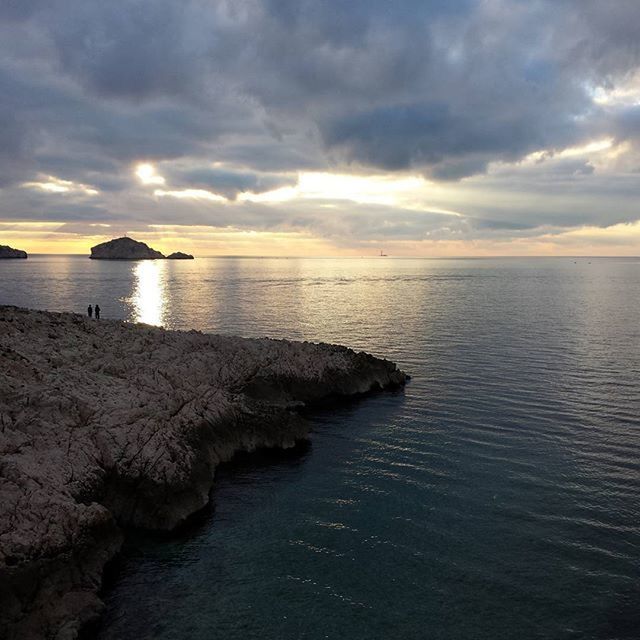 water, sea, sky, sunset, horizon over water, tranquil scene, scenics, tranquility, beauty in nature, cloud - sky, nature, idyllic, cloudy, reflection, cloud, rippled, waterfront, calm, rock - object, outdoors