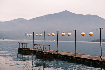 Oriental lantern lake scenery