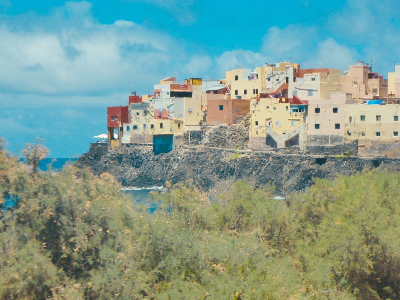 BUILDINGS IN CITY