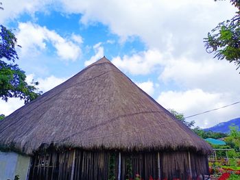 thatched roof