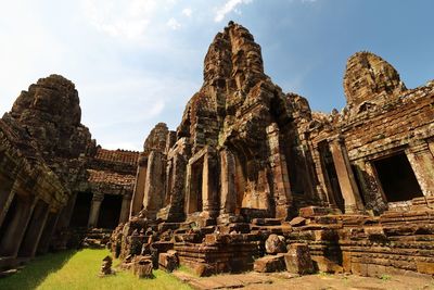 Ruins of temple against sky