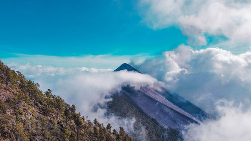 Acatenango volcano guatemala 