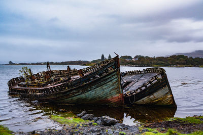 Shipwrecks on the shore