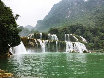 Scenic view of ban giocdetian falls