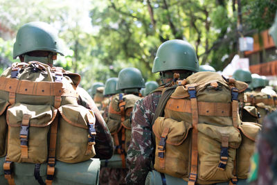 Army soldiers parade with equipment during a tribute to brazilian independence day 