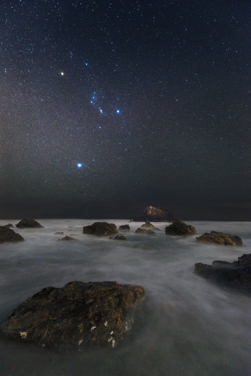 night, star - space, scenics, tranquil scene, astronomy, beauty in nature, star field, tranquility, nature, sky, water, star, galaxy, idyllic, sea, space, no people, majestic, dark, outdoors