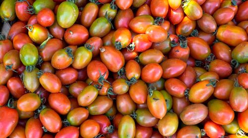 Full frame shot of oranges at market