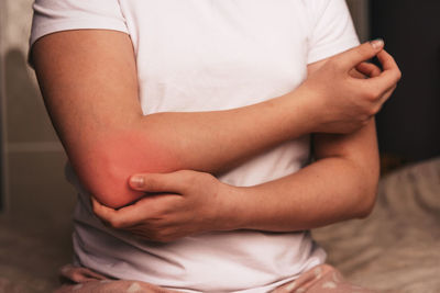 Midsection of a woman