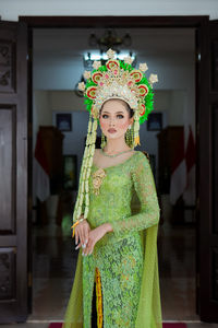 Potret traditional bride. indonesian bride.