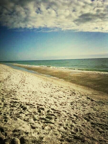 sea, beach, horizon over water, sand, shore, water, sky, tranquil scene, tranquility, scenics, beauty in nature, nature, cloud - sky, coastline, idyllic, wave, cloud, cloudy, remote, vacations