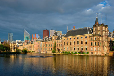 Hofvijver lake and binnenhof , the hague